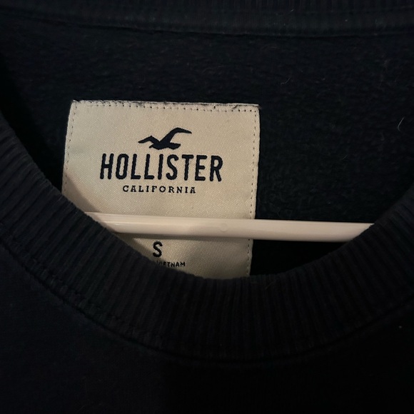 Hollister Women’s Pullover Sweatshirt - Picture 2 of 3